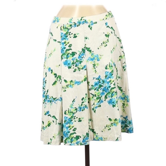 Ann Taylor Silk Print Pleated Skirt size 6 - Picture 2 of 5